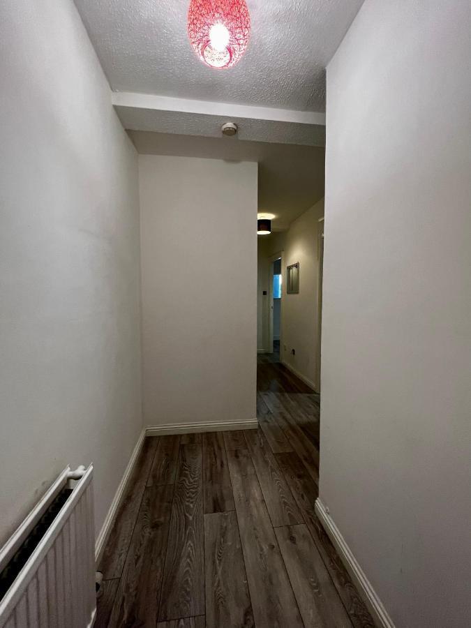 Lovely 2 Bedroom Apartment - Edinburgh City Centre エクステリア 写真